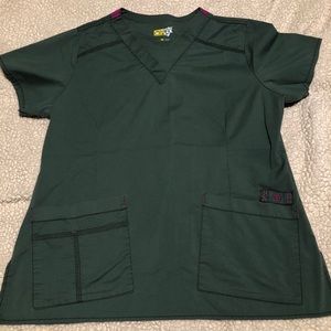 Women’s Medium Green WonderWink Scrub Top
